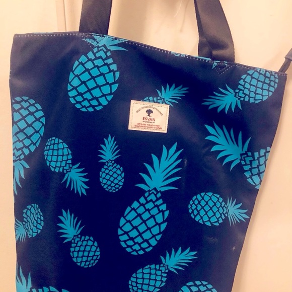 Beautiful esvan tote - Picture 2 of 2